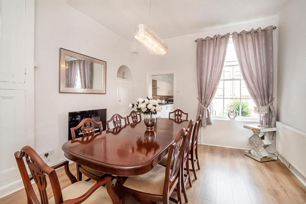 17 Penleys Grove Street Villa - York — Photos 1